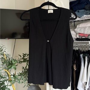 Wilfred / Aritzia Open front black top